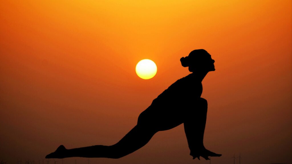 12 names of surya namaskar- एक सरल योगासन जो बदल सकता है आपका जीवन